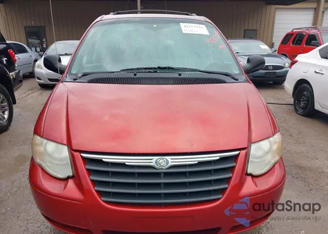 2007 Chrysler Town & Country Touring из США, поврежденный, VIN 2A4GP54L57R183529